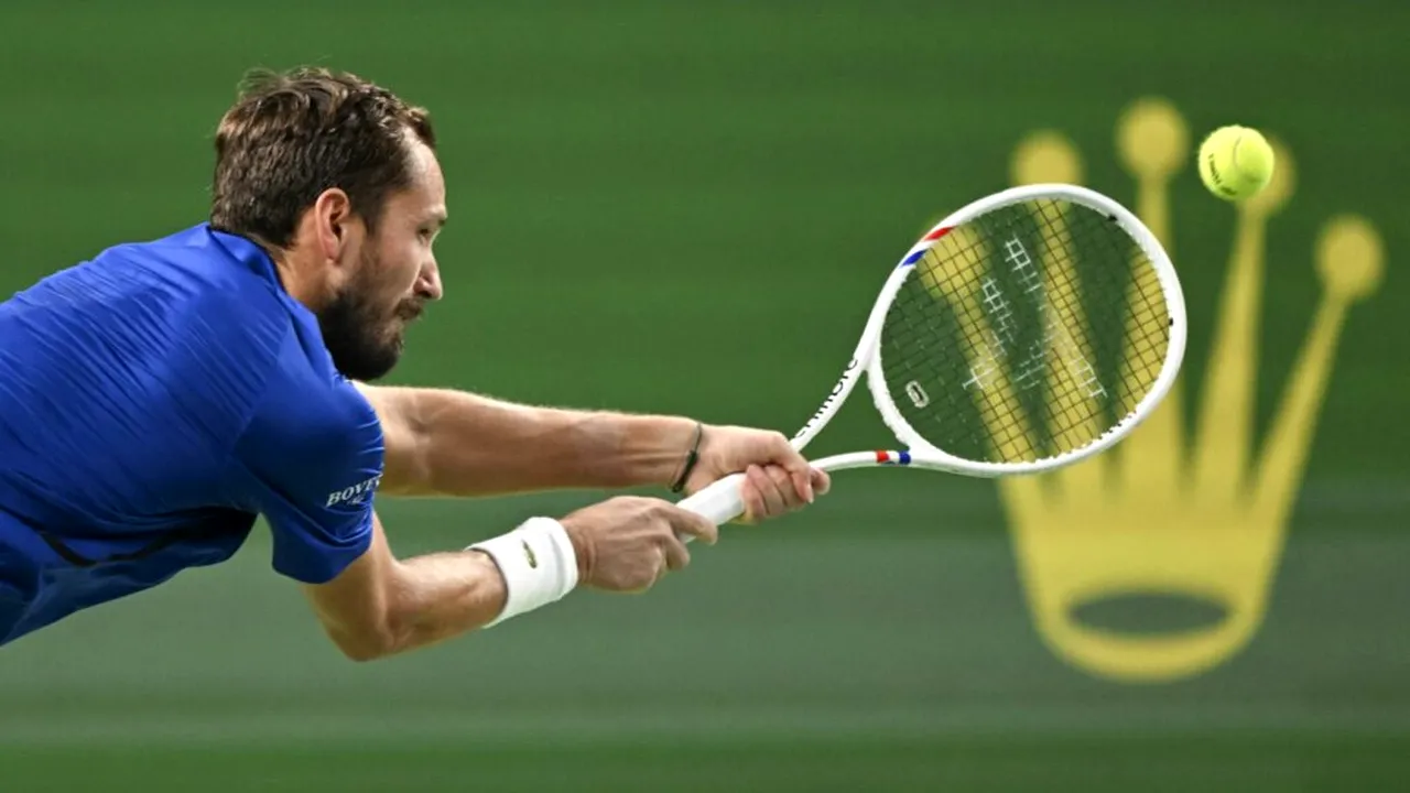 Daniil Medvedev revine în semifinalele Mastersului de la Shanghai. Adversar-surpriză pentru fostul lider mondial