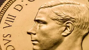 Povestea monedei, imprimată cu chipul regelui britanic Edward al VIII-lea, care s-a vândut la licitaţie cu 1,3 milioane de dolari