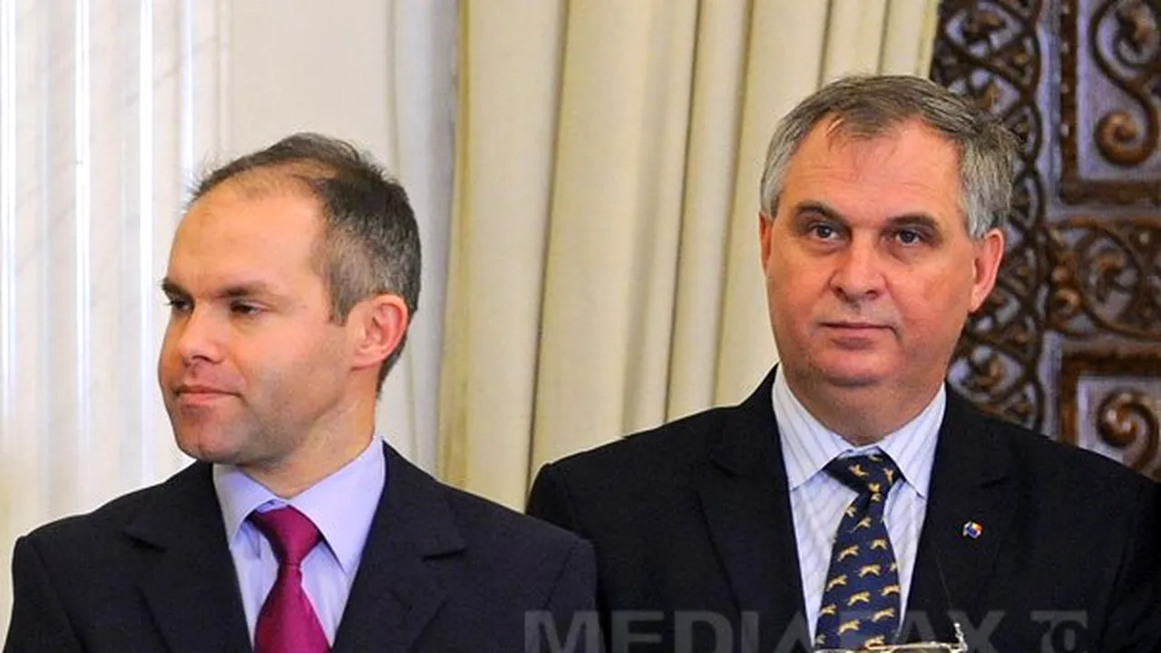 Dosarul licenţelor Microsoft: Pinalti şi Cocoş ar fi făcut lobby intens la Boc, Funeriu şi Vreme