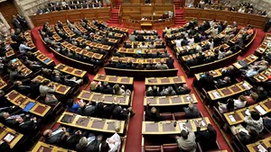 Preşedintele Parlamentului grec se suspendă din funcţie în urma unei anchete de spălare de bani