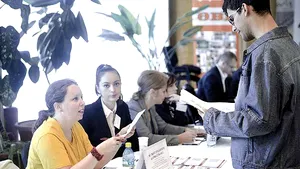 Rata şomajului, în uşoară scădere în luna august faţă de iulie