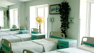 Opt baschetbalişti şi antrenorul de la CSM Oradea, în spital, intoxicaţi după un meci în Turcia