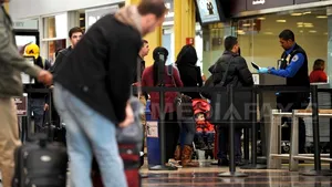 SUA ar putea suprataxa călătorii din Canada şi Mexic care sosesc în porturi şi aeroporturi americane