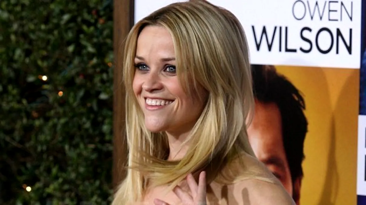 Reese Witherspoon, lovită de o maşină în timp ce făcea jogging