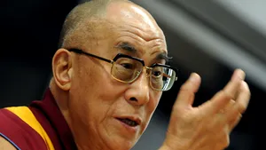 Dalai Lama: Această nefericită criză mondială poate servi ca o lecţie
