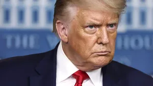 Medicul lui Trump a fost medaliat de Statul Major General Român, în 2014. Cine este Sean Conley 