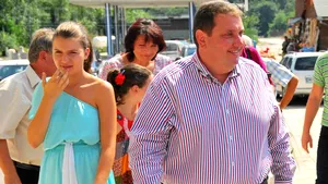 Fiica fostului şef al CJ Mehedinţi a avut asupra sa un telefon mobil în timpul bacalaureatului