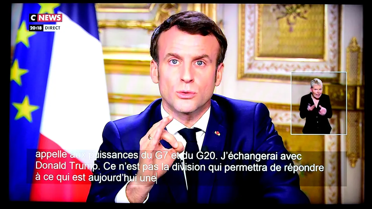 Emmanuel Macron: Franţa se confruntă cu cea mai gravă criză medicală din ultimul secol