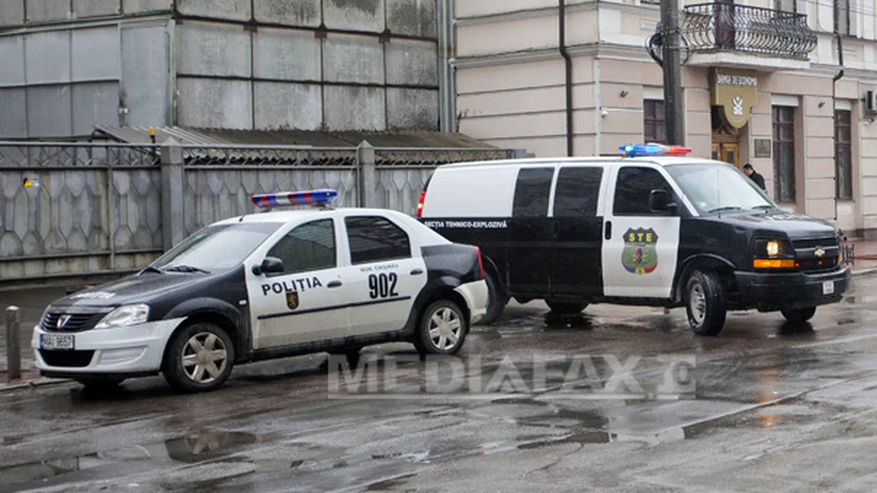 Zeci de agenţi de poliţie moldoveni, arestaţi pentru luare de mită