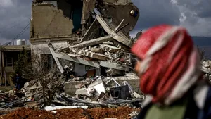 LIVE UPDATE Război în Orientul Mijlociu, ziua 25 | Primul atac cu rachete în Kurdistanul irakian a ucis șase soldați / Israelul ocupă o zonă din sudul Libanului / O clădire dintr-un cartier rezidențial de lux, distrusă în Tel Aviv