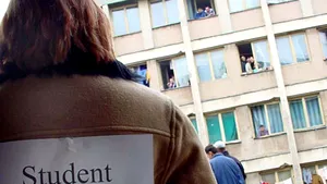 Studenţii ameninţă cu proteste în cazul asumării răspunderii pe legile Miclea