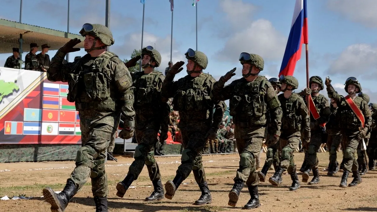 Războiul din Ucraina, ziua 210. Putin a anunţat oficial că va anexa regiunea Donbas, a declarat mobilizarea parţială şi ameninţă cu atacuri nucleare / Ruşii care refuză înrolarea fug către zări „prietenoase” / Graniţa cu Finlanda, blocată / Proteste puternice în zeci de oraşe din Rusia, cu peste 1.200 de arestaţi