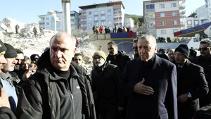 Înainte de prăbuşire, o clădire mare din Turcia a beneficiat de amnistia zonală dată de Erdogan