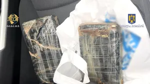 Timişoara: Bărbat prins în flagrant cu 2 kilograme de cocaină
