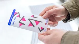 O româncă va ilustra coperta hărţii metroului din Londra