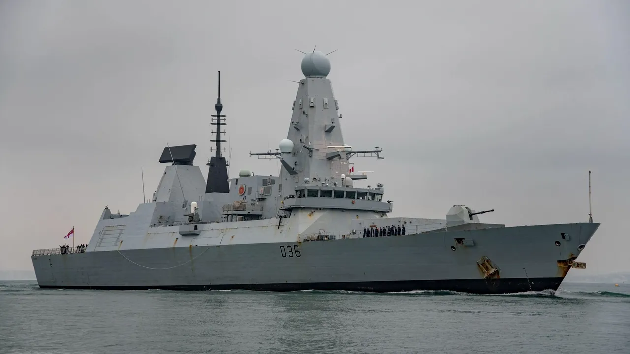Nave militare britanice au escortat un convoi naval rus care se apropiase de coastele Marii Britanii