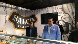 Un partid vrea anchetă parlamentară ca să vadă dacă fiul lui Dragnea a făcut bani din pesta porcină