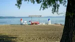 Momente de spaimă pe o plajă: o fetiță româncă prinsă într-un vârtej în ape