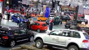 Rivalitatea dintre producătorii auto de lux BMW, Mercedes şi Audi ajunge şi pe lista lui Moş Crăciun