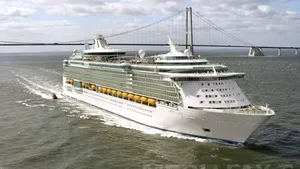 Cea mai lungă croazieră din toate timpurile va dura 9 luni şi va atinge 150 de destinaţii şi 11 minuni ale lumii. Cât costă un loc în cursa vieţii