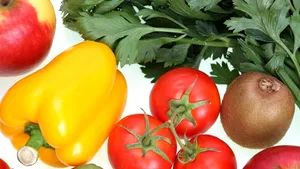 3 alimente care, consumate într-o cantitate mare, ne pot otrăvi