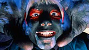 German costumat în zombi confundat cu un cadavru