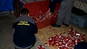 Trei bărbaţi sunt cercetaţi pentru trafic de ţigări de contrabandă