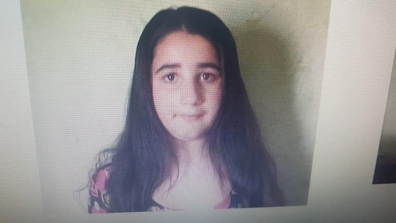O fată de 12 ani, din Cluj, dată dispărută de familie după ce a plecat de acasă şi nu s-a mai întors