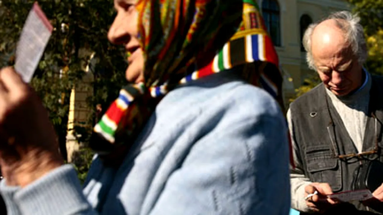 Pensionarii cer majorarea pensiilor de la 1 septembrie