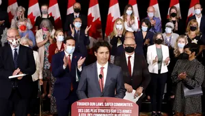 Canada introduce legi aspre împotriva armelor de foc. Inclusiv jucăriile asemănătoare sunt excluse de la vânzare