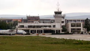 Un avion cu destinaţia Antalya s-a defectat: Circa 150 de persoane aşteaptă de 5 ore pe aeroportul din Cluj să plece spre Turcia