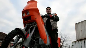 Gyenes a terminat pe locul 95 prima etapă a Raliului Dakar după ce şi-a ajutat un coechipier