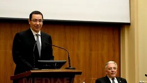 Ponta, la sediul BNR: Unde a scuipat boierul, eu am venit să felicit şi pentru echidistanţă politică