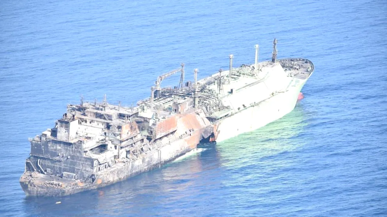 Italia și Malta monitorizează un petrolier rusesc care plutește în derivă. Ce îngrijorări sunt