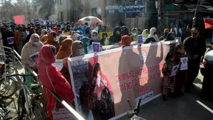 Activiști din Pakistan, condamnați la închisoare pe viață pentru moartea unui soldat în timpul unui protest