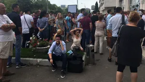 FOTO, VIDEO | Peste 2.000 de candidaţi susţin examenul de admitere la INM. Anul acesta ar putea fi ultimul în care testul se dă sub forma actuală după modificările anunţate de Toader/ Candidat: Nu sunt de acord cu propunerile ministrului