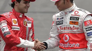 Massa câştigă GP-ul Braziliei, dar Hamilton devine campion mondial
