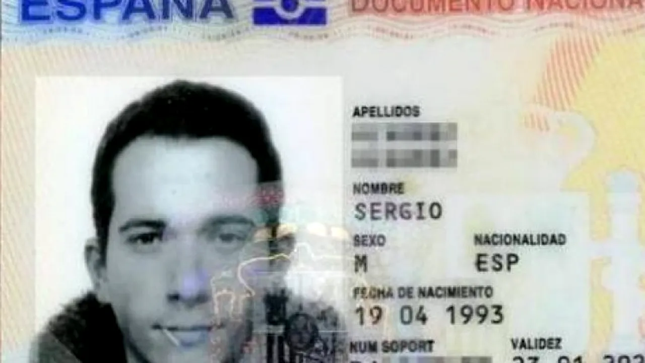 Cum ajuns un bărbat să aibă poză cu o SCOBITOARE între dinţi în actul de identitate