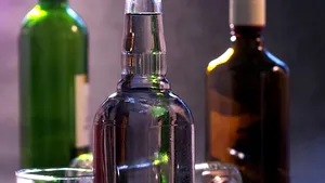 Experții au stabilit cum poate fi redus consumul de alcool. Metode surprinzătoare