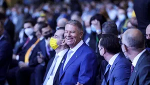 COMENTARIU Lelia Munteanu: Anecdota valului 4