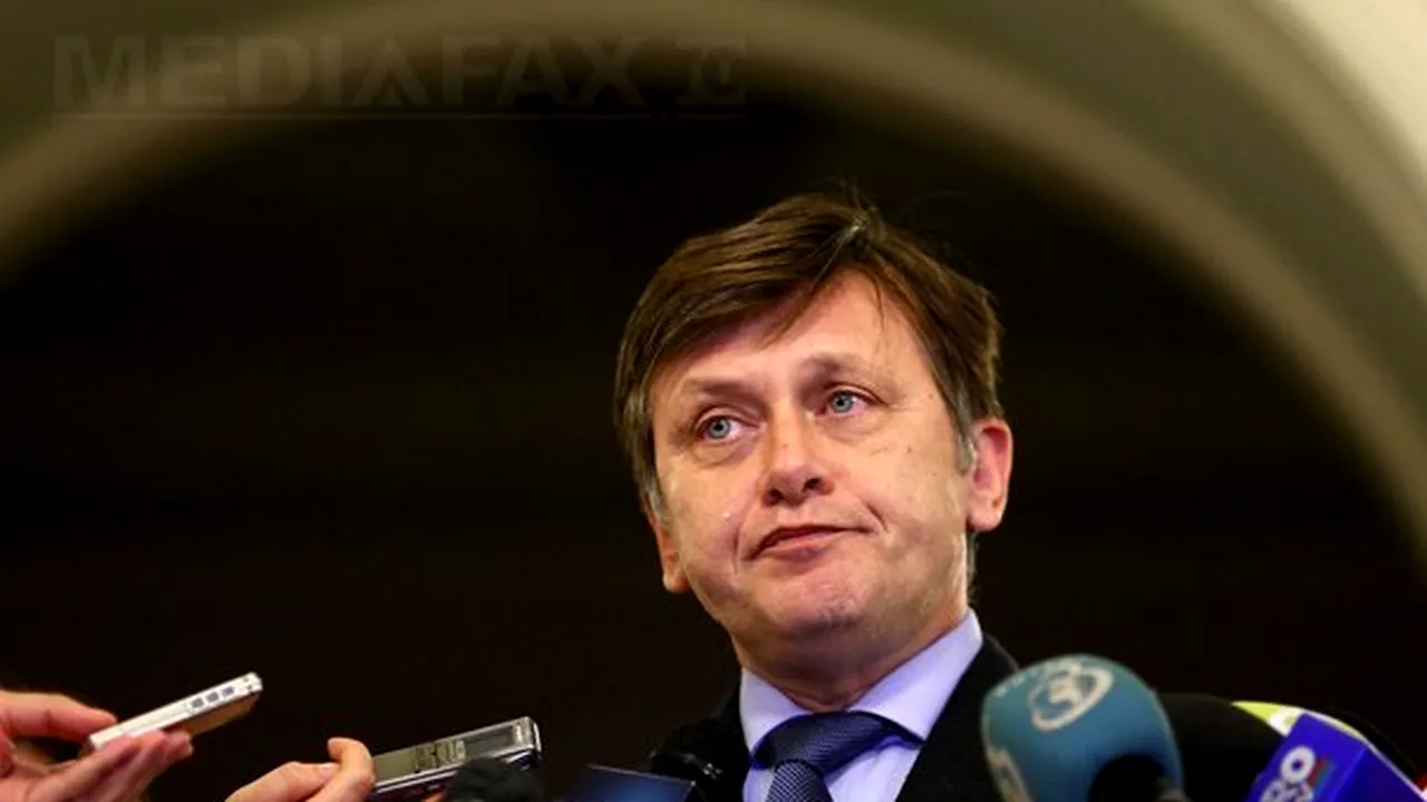 Antonescu: Poate ar trebui să impunem în Constituţie că foştii preşedinţi nu se întorc în politică