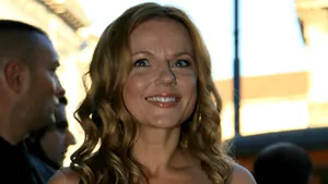 Geri Halliwell s-a logodit (Video)