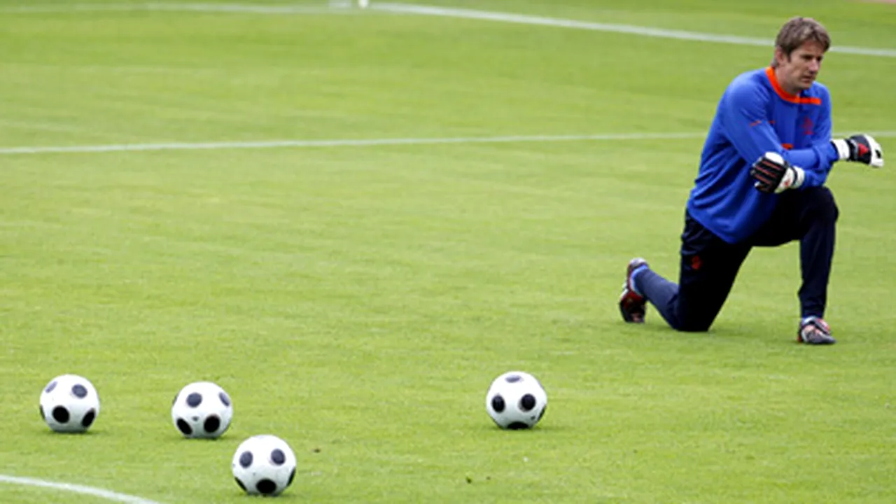 Van der Sar: România e periculoasă, are jucători de calitate