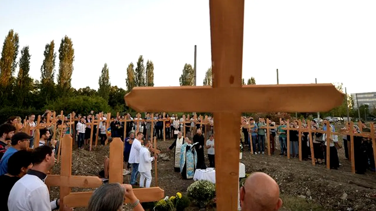 Un nou PROTEST pe terenul destinat construcţiei unei moschei în Bucureşti - FOTO, VIDEO