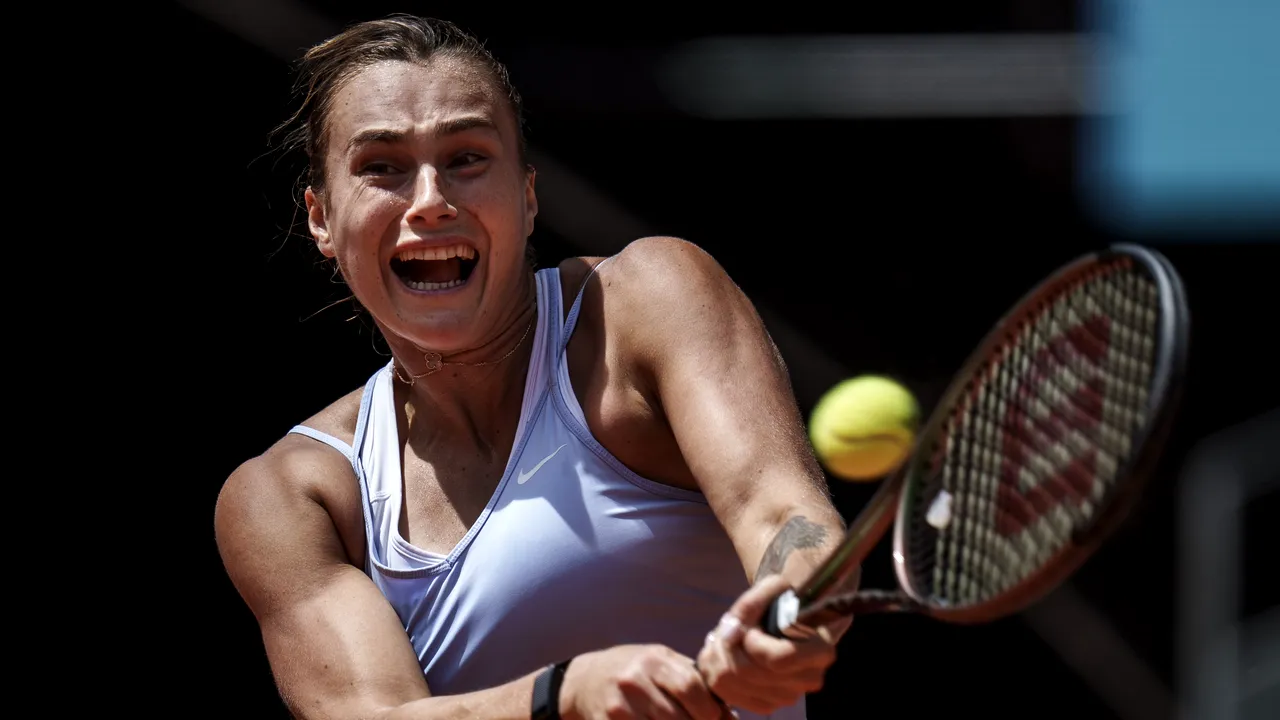 Sabalenka o învinge pe Swiatek şi câştigă al doilea titlu la Madrid