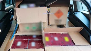 Poliţiştii au găsit acasă la un bucureştean o tonă de petarde