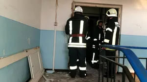 VIDEO | Explozie într-un bloc din Satu Mare: Două persoane au suferit arsuri