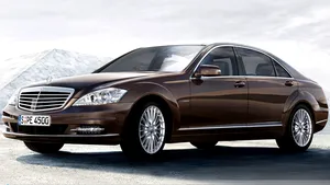 Mercedes reduce motorul S-Classe la patru clindri