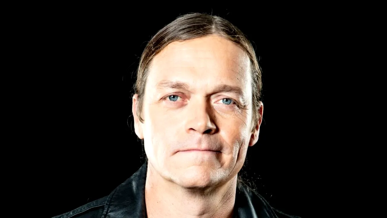 Brad Arnold, solistul trupei 3 Doors Down, a murit la 47 de ani după o luptă cu cancerul, confirmă trupa