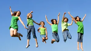 A venit vacanţa! Aproximativ trei milioane de elevi nu mai merg la şcoală de vineri